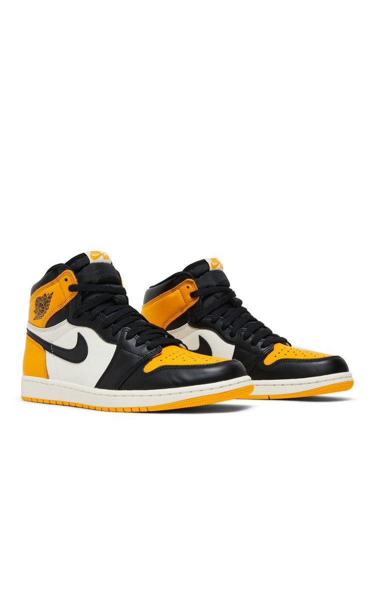 Air Jordan 1 Retro High OG 'Yellow Toe'